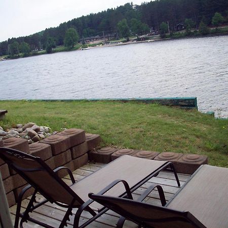 Algonquin Lakeside Inn Dwight Екстер'єр фото